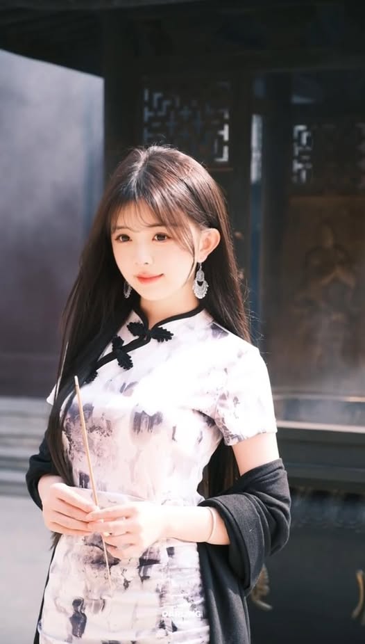 Minh Tinh Liếm Cẩu