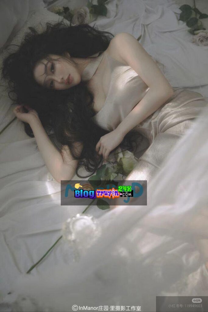 Hạng đàn bà đó cũng đòi lên ngôi? Trọng sinh rồi, tôi cho cô ta hết đường ngoi lên