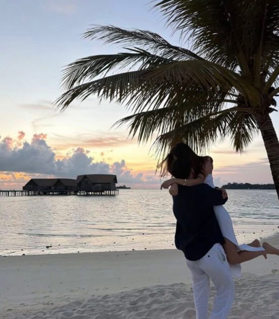 Bạn Cùng Phòng Và Tôi