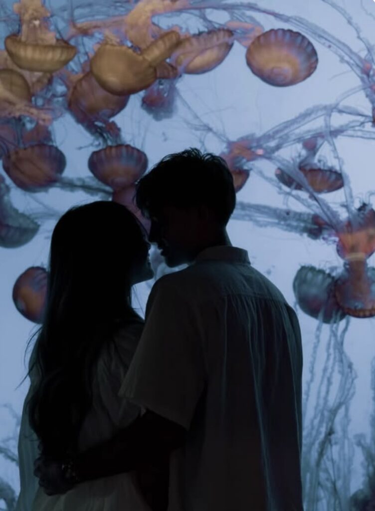 Chồng Dẫn Phụ Nữ Mang Thai Về Nhà