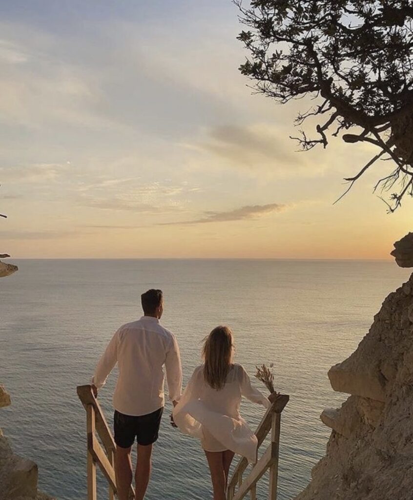 Phác Hoạ Vầng Trăng Của Tôi