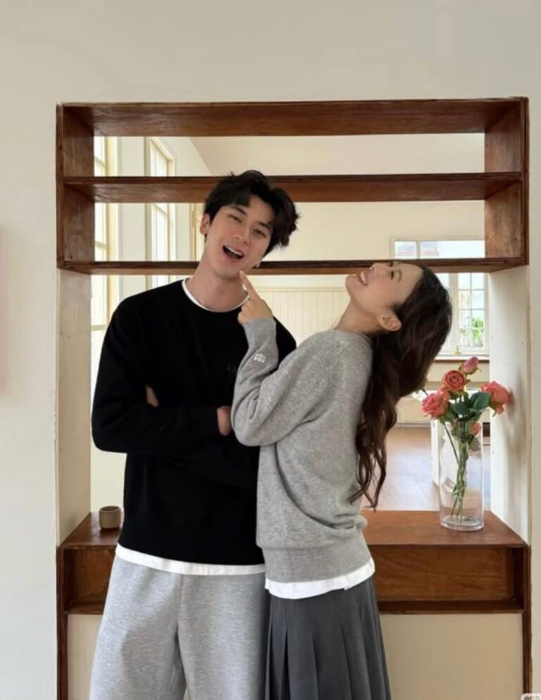 Kết Hôn Với Kẻ Thù Không Đội Trời Chung